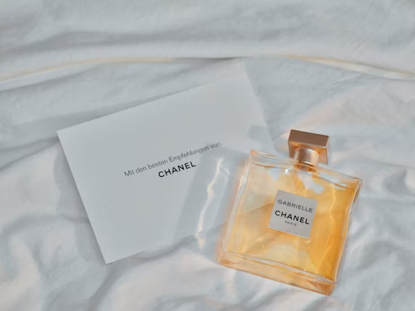 Velvet Rose & Oud